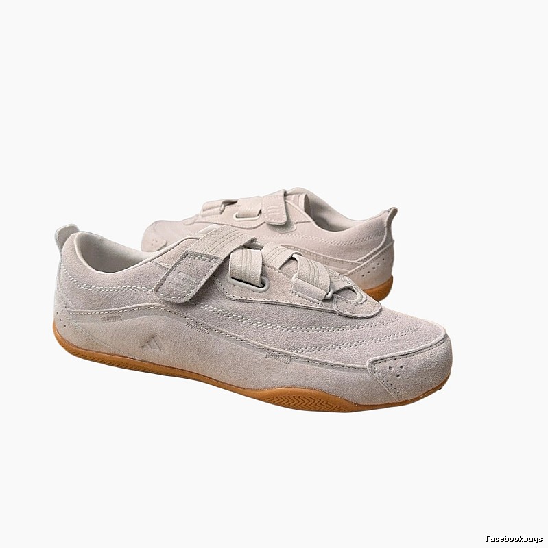 Adidas casual light gray sports shoes