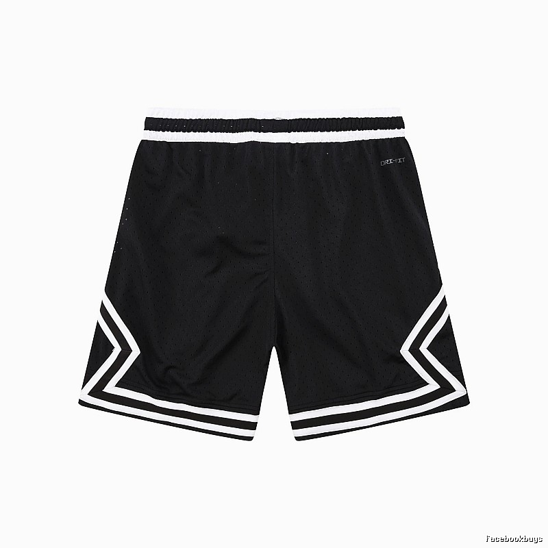 AJ sporty black shorts