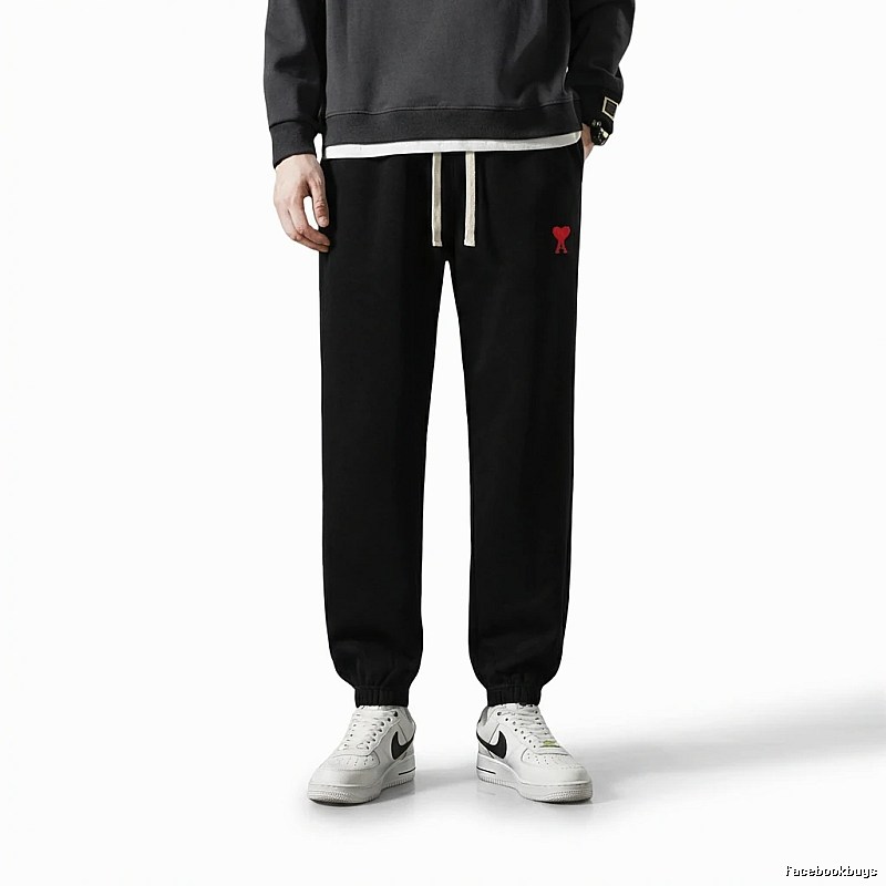 AMI & Easy trendy brand black sweatpants