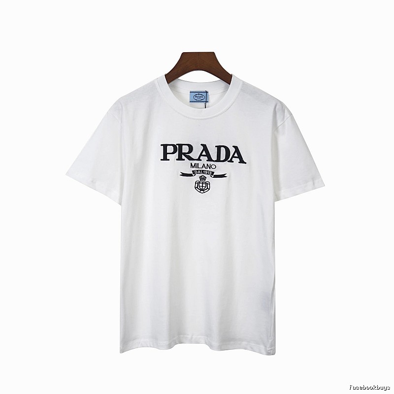 Amiri Lightweight Logo T-shirt Black Small AM for Trend Styling