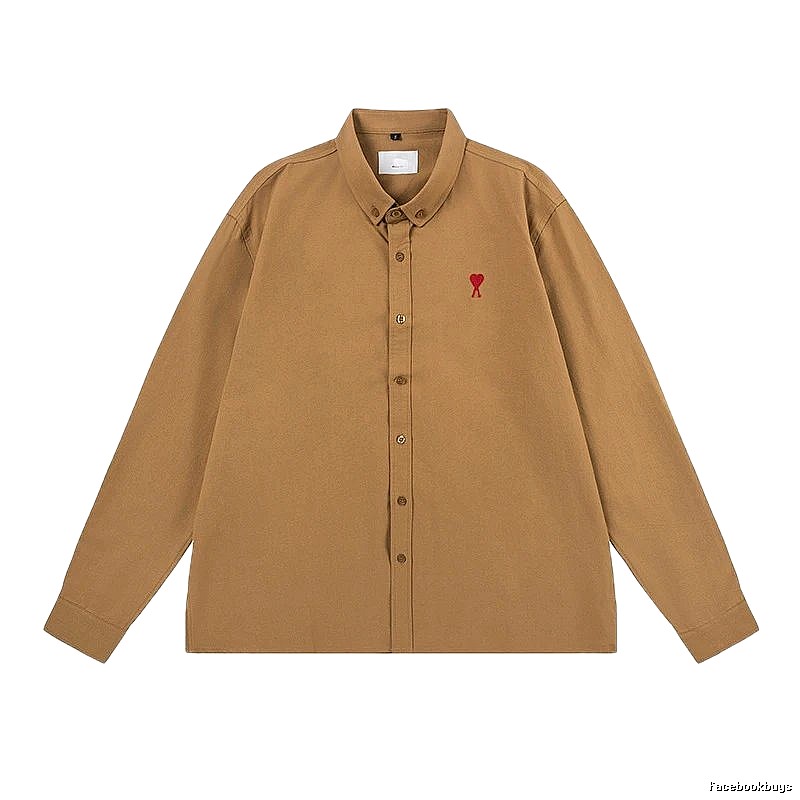 AMI's loving and simple khaki shirt