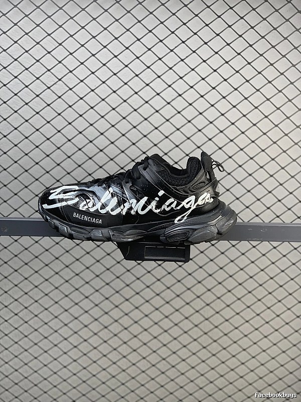 Balenciaga Black Logo Chunky Sneakers Highlighting Rounded Toe
