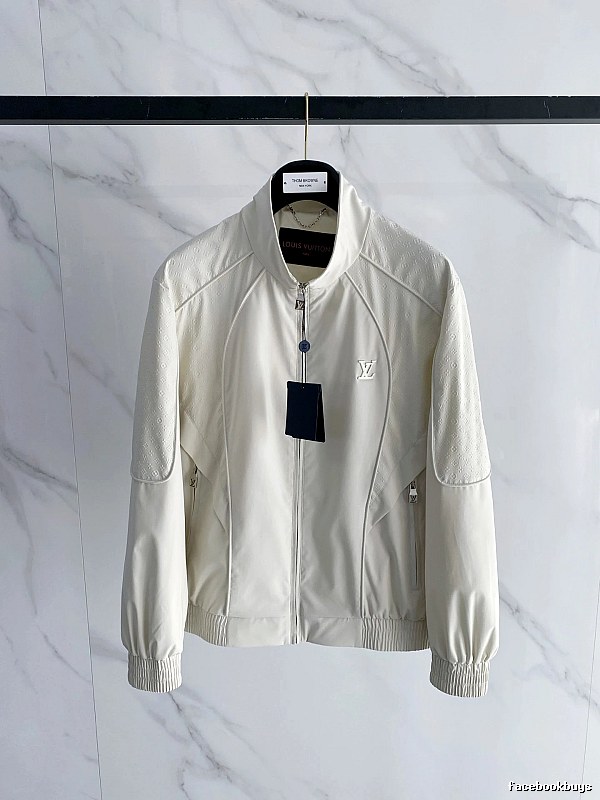 Light Jacket by Arc’teryx with Cream Zip Jacket with Small