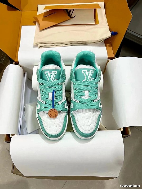 Louis Vuitton Green Low-top Sneaker with Green Detail