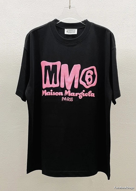 Maison Margiela MM6 Streetwear Brand Black Printed T-shirt