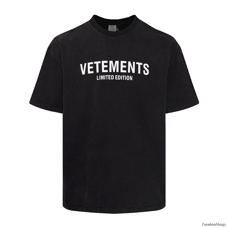 Monogram Statement graphic T-shirt Black Colorful Lucky for Layered Styling