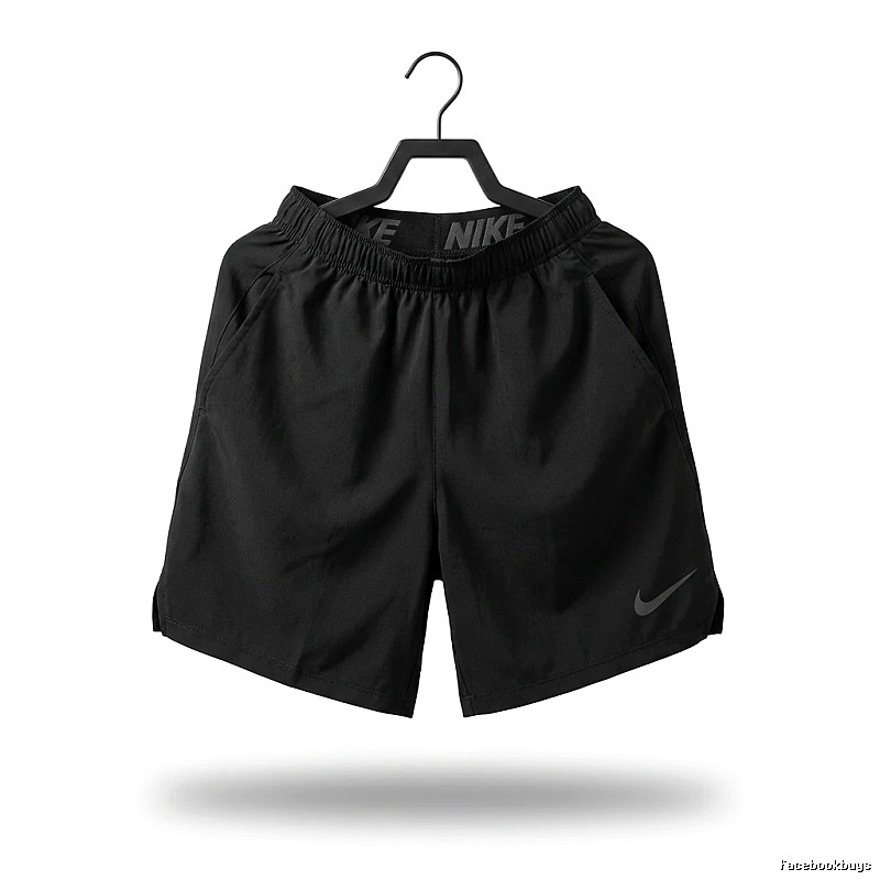 Nike sporty black shorts