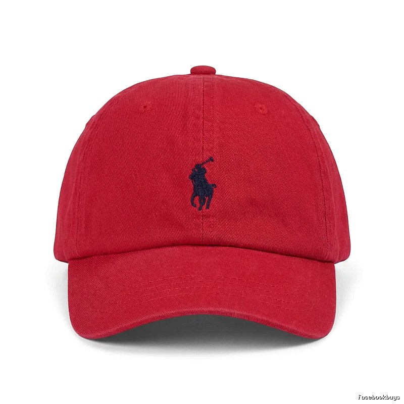 The classic and simple style red hat of Ralph Lauren
