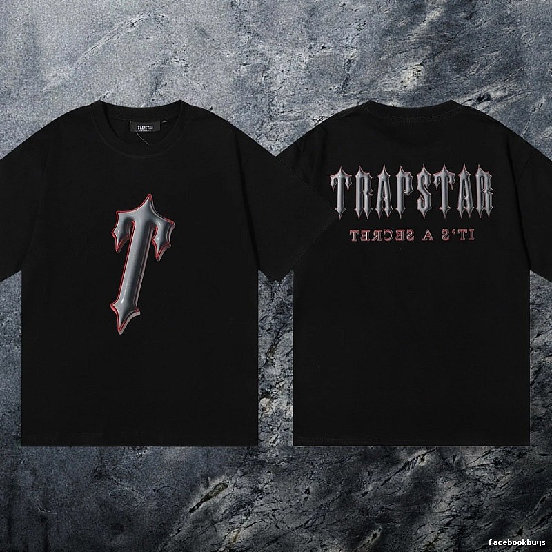 Trapstar Classic Keys graphic T-shirt Black White Key with Travel-Friendly Style